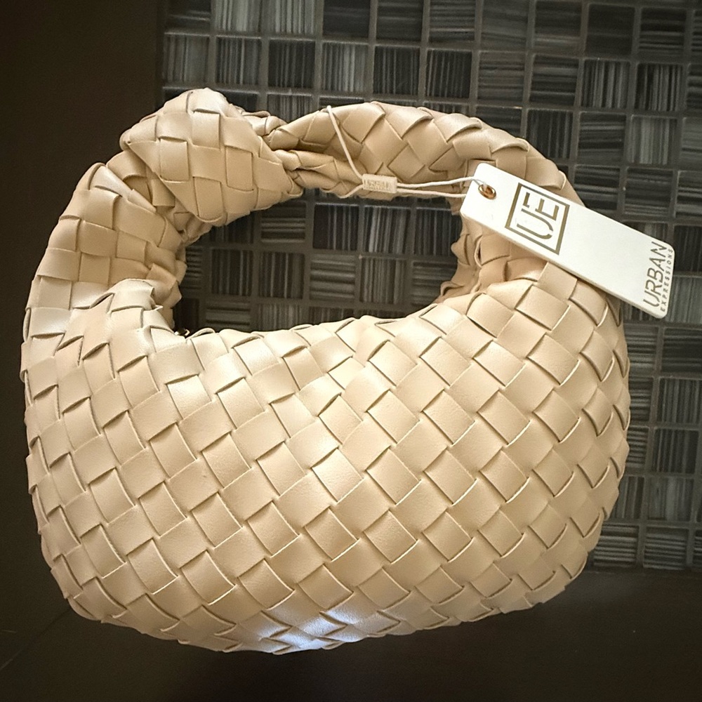 🔥 URBAN EXPRESSIONS..Tracy knot Woven Vegan Leather Natural Knotted Hobo Bag NWT